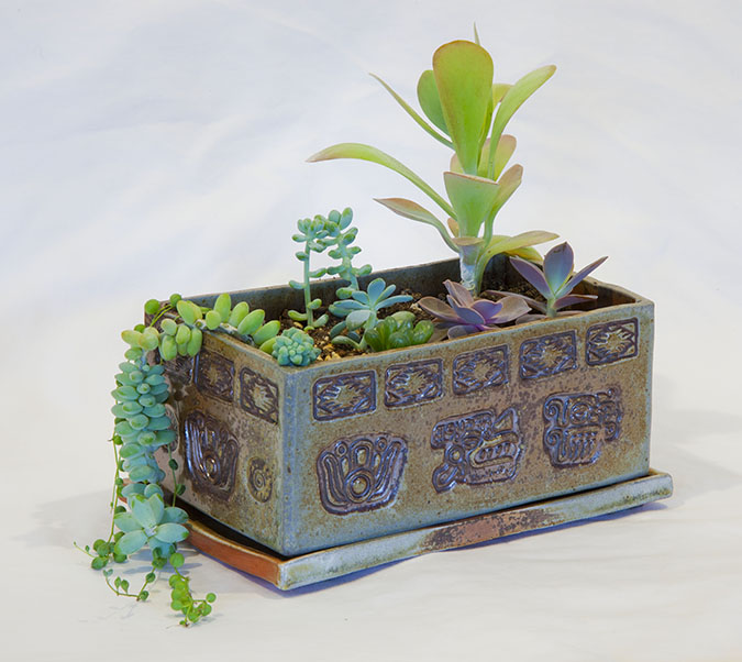Aztec planter
