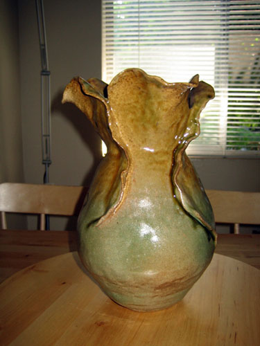 Three-petal vase